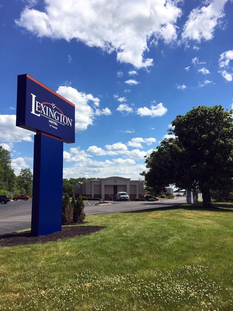 Ramada Plaza Rochester Airport Екстериор снимка