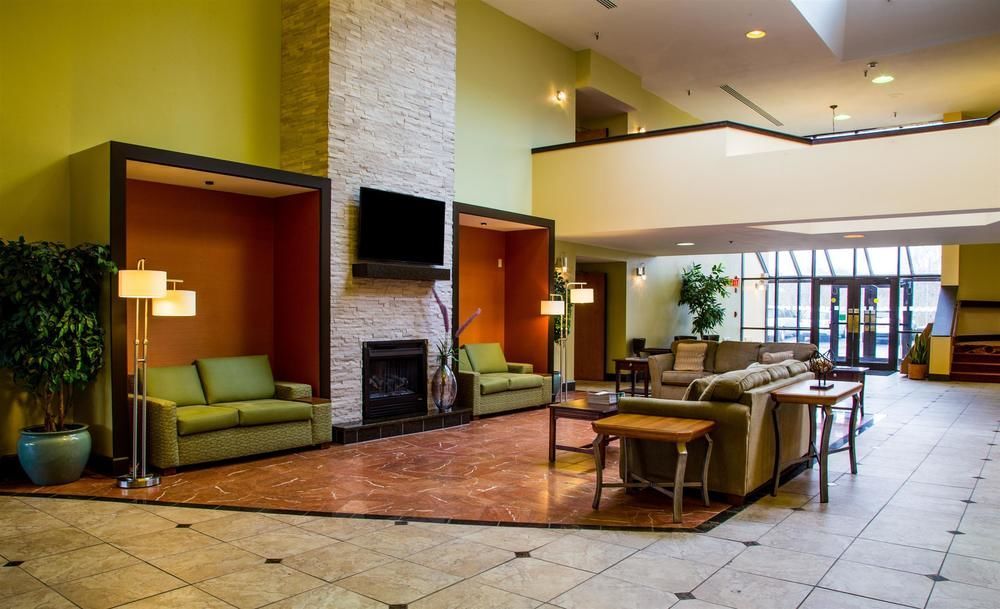 Ramada Plaza Rochester Airport Екстериор снимка